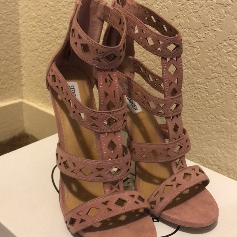Aztec Steve Madden - Picture 2 of 4